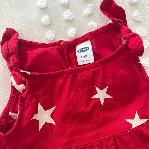 Like New - Old Navy Baby Girl 2 piece set - Picture 3 of 6